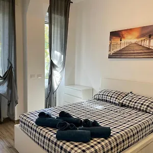 Housitalia , Milán Italia
